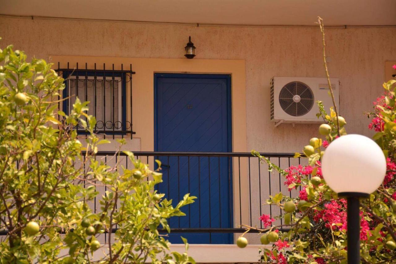 Helen'S Appartments Galaxidi Exterior photo